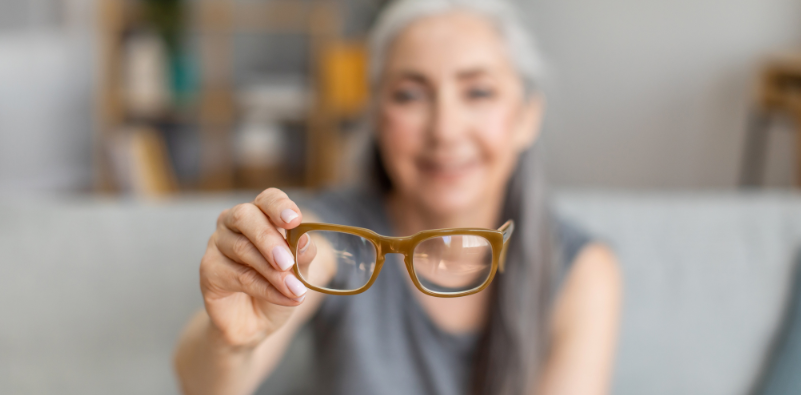 Dispensing glasses
